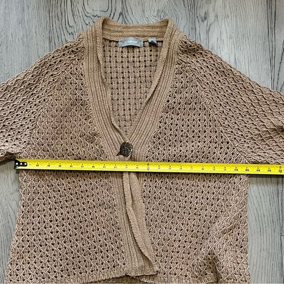 Liz Claiborne Beige Cardigan Lightweight With Gold Button Detail Size XLarge - Picture 9 of 10